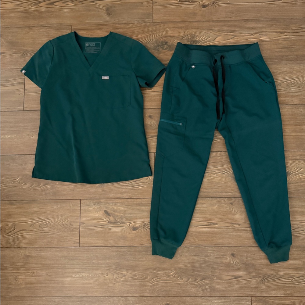 Figs Dark Green Jogger Scrub Set
